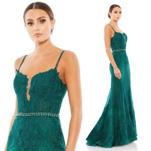 MAC DUGGAL EMBROIDERED SLEEVELESS PLUNGE NECK TRUMPET GOWN #79082